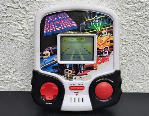 Videojuego Super Auto Racing D Microgames Of América Vintage Rojo Con Blanco Y Negro