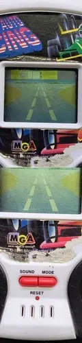 Videojuego Super Auto Racing D Microgames Of América Vintage Rojo Con Blanco Y Negro — Gaming vintage, años 90s (foto 10)