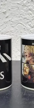 Colección Mini Tazas The Beatles Apple Corps 2012 4pack Orig Blanco The Beatles — Coleccionables vintage, años NOW (foto 2)