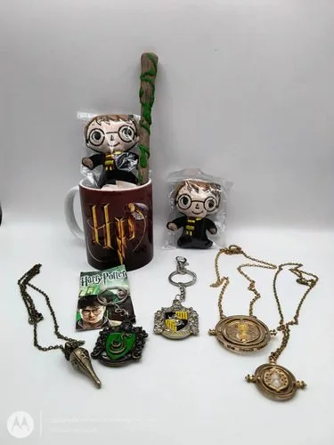 Lote Harry Potter Remate 9pz Llaveros Collares Giratiempo Dorado Oscuro — Coleccionables vintage, años NOW