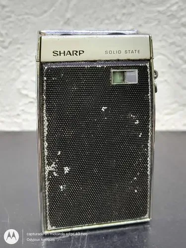 Radio Antiguo Portátil Sharp Bp-110 Solid State 6 Transistor — Audio vintage, años 60s