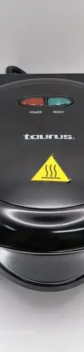 Wafflera Taurus Bélgica Placas Antiadherente En Caja Usado Negro