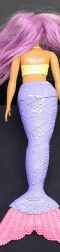 Muñeca Barbie Dreamtopia Diseño Sirenas Color Morado Mate — Coleccionables vintage, años NOW (foto 6)