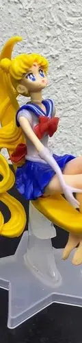 Figura Sailor Moon Con Base De Luna Pvc 15cm — Coleccionables vintage (foto 7)