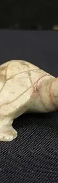 Figura Decorativa Mini Tortuga Tallada A Mano En Mármol Coral — Decoración vintage (foto 9)