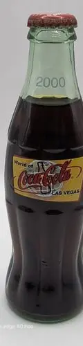 Botella Coca Cola World Of Las Vegas 8oz 1996 Sellada Clasic Botella Coca Cola World Of Las Vegas 8oz 1996 Sellada Coke Classic Original — Coleccionables vintage, años 90s (foto 2)