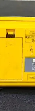Radio Reloj Digital Romy Am/fm Ae215 Vintage No Sirve Repara Amarillo — Audio vintage, años 80s (foto 8)