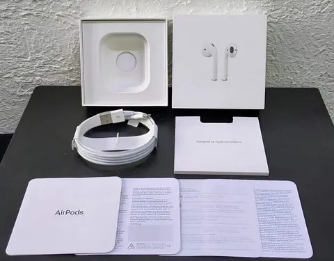 Caja De AirPods Apple Con Cable Usb C A Lightning Original Blanco