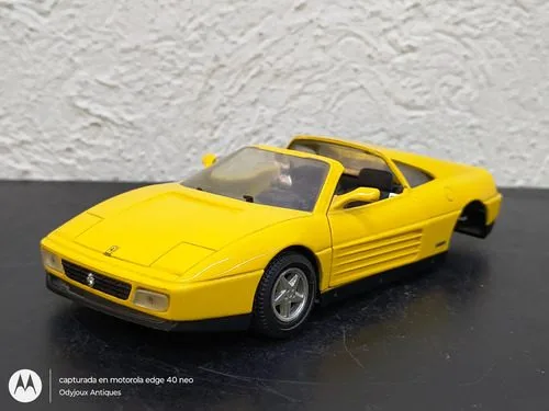 Ferrari 348 Mira Hecho En España 1989 Escala 1/24 Retro Amarillo — Decoración vintage, años 80s