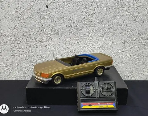 Mercedes-benz 560 Sl Hip Yick Int. 1988 Vintage Con Detalle Dorado Oscuro Mercedes-benz 560 Sl