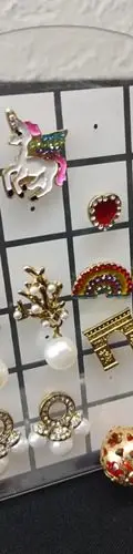 Exhibidor Aretes Placa Cuadro Blanco Acrílico 13.5cm 8pz  Blanco — Coleccionables vintage (foto 8)
