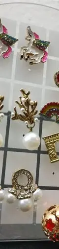 Exhibidor Aretes Placa Cuadro Blanco Acrílico 13.5cm 8pz  Blanco — Coleccionables vintage (foto 9)