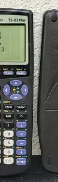 Calculadora Gráfica Texas Instruments Ti-83 Plus Color Negro Negro — Tech vintage, años NOW (foto 7)