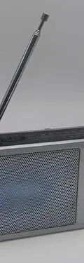 Radio Sony Portatil Icf-304 2 Bandas Am/fm Retro Año 1995 Plateado — Audio vintage, años 90s
