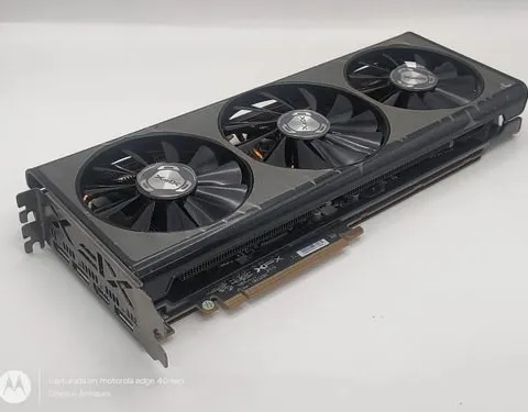 Tarjeta De Video Xfx Rx Amd Radeon 5700 Td 8g 3xdp Triple D.