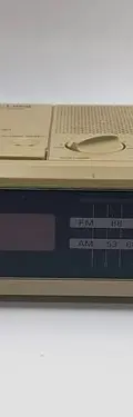 Radio Reloj Digital Sony Dream Machine Icf-c2w Am/fm 2 Bands Beige — Audio vintage, años 80s (foto 2)