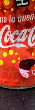 Mini Botella Coca Cola Hay Que Besarse Más Práctica Año 2005 — Coleccionables vintage, años NOW (foto 10)
