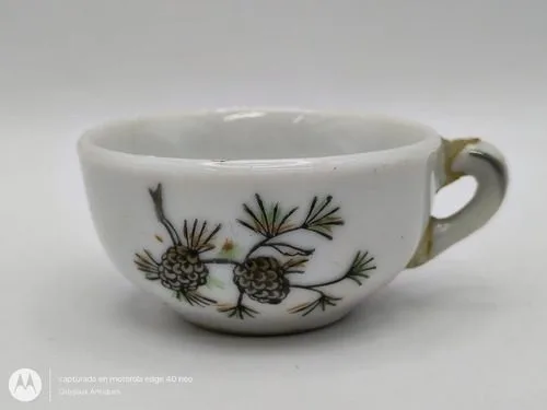 Mini Taza China De Porcelana Vintage D Colección Con Detalle Blanco Mini Taza China De Porcelana Vintage De Colección 3cm Con Detalle — Decoración vintage