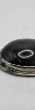 Dije De Latón Redondo Con Obsidiana Y Pirámide Teotihuacan Negro Con Plata — Coleccionables vintage (foto 6)