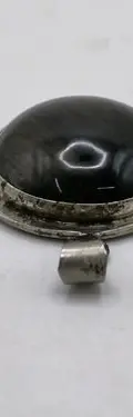 Dije De Latón Redondo Con Obsidiana Y Pirámide Teotihuacan Negro Con Plata — Coleccionables vintage (foto 7)