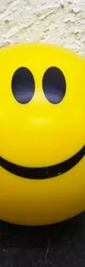 Mini Teléfono Retro Tumbler Mini-phone E12 Emoji Cara Feliz Amarillo — Tech vintage (foto 2)