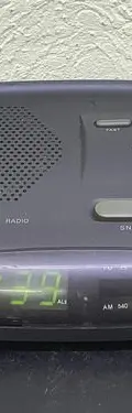 Radio Reloj Despertador Digital Sanyo Dual Rm6023 Vintage Gris — Audio vintage, años 80s (foto 2)