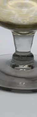 Copa De Cristal Antigua Para Brandy Deslavada Vintage 90ml Ámbar Deslavada — Decoración vintage (foto 7)