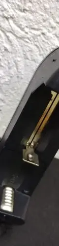 Cargador De Baterias Pilas Recargables Aa Y Aaa Usado — Tech vintage, años NOW