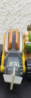 Figura Brick Bazooka Small Soldiers Promo Burger King 2008 Amarillo — Coleccionables vintage, años NOW (foto 2)