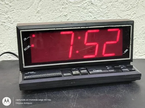 Reloj Alarma Digital Cosmo Time Jumbo E-805 Vintage Rtro 80s Madera — Decoración vintage, años 80s