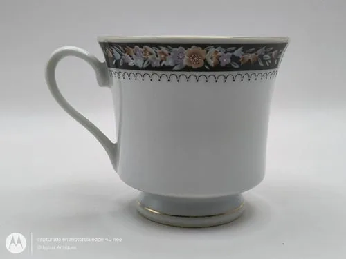 Taza De Te Porcelana Fina China Remington Vintage 1960 Blanco Taza De Te Porcelana Fina China Remington Vintage 1960 — Decoración vintage, años 60s