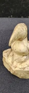 Figura Decorativa Mini Tucán Tallada A Mano En Mármol Coral — Decoración vintage (foto 7)