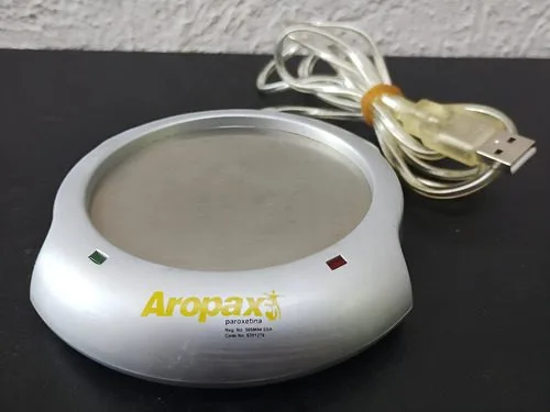 Calentador De Taza De Usb De Café Leche Uso De Hogar Uso 2.0 Plateado Liso — Decoración vintage, años NOW