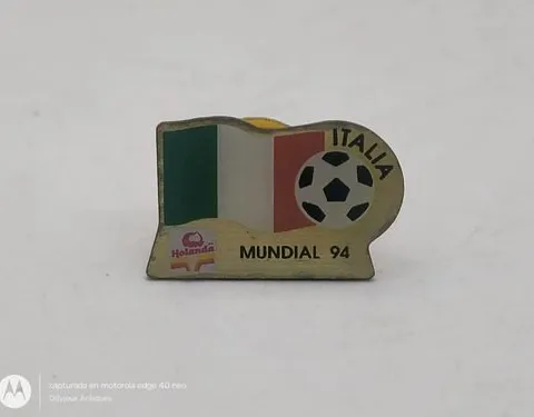 Pin Del Mundial De 1994 Italia Helados Holanda Vintage Dorado Oscuro Pin Del Mundial De 1994 Italia Helados Holanda Vintage