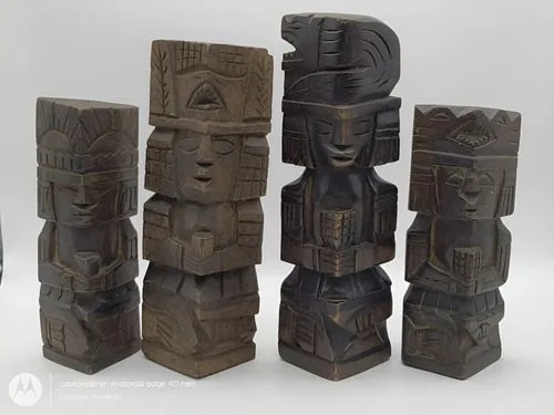 Esculturas Tótem Dioses Mayas En Madera Vintage 4-pack 17cm Chocolate — Decoración vintage