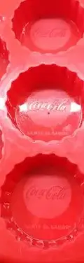 Molde Para Hielo Coca Cola De Colección En Forma Corcholata Rojo — Coleccionables vintage (foto 4)