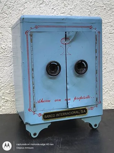 Alcancía Antigua Vintage Banco Internacional S.a Años 60's Alcancía Antigua Vintage Banco Internacional S.a Ahorre Con Un Propósito Años 60's De Colección Azul Acero — Coleccionables vintage, años 60s
