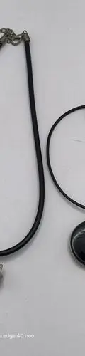 Lote Dijes Y Cuarzos Esotéricos 12pz Obsidiana Triqueta Ohm Negro Plateado Dorado — Coleccionables vintage (foto 2)