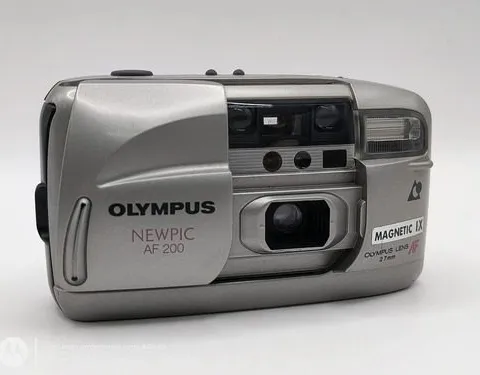 Cámara Analógica Olympus Newpic Af-200 Ix Magnetic Aps Retro Plateado