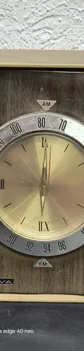 Radio Reloj Suizo Vintage Bulova 1260 Series Am/fm Japón Dorado — Audio vintage, años 70s (foto 2)