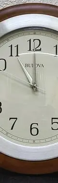 Reloj Bulova De Pared Clocks Vintage Retro Madera C4228 Chocolate Blanco — vintage México