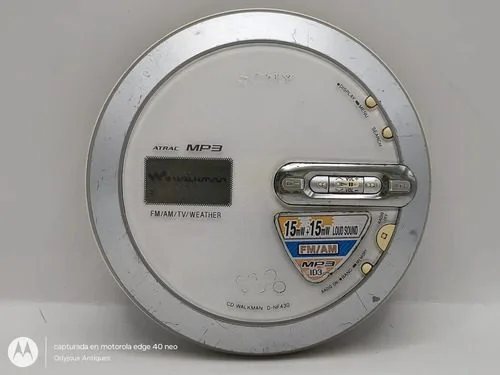 Discman Sony Cd Walkman Radio Fm/am Mp3 D-nf430 Original Plateado Con Blanco