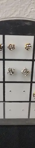 Exhibidor Aretes Placa Cuadro Blanco Acrílico 10cm Lote 11pz Blanco — Coleccionables vintage
