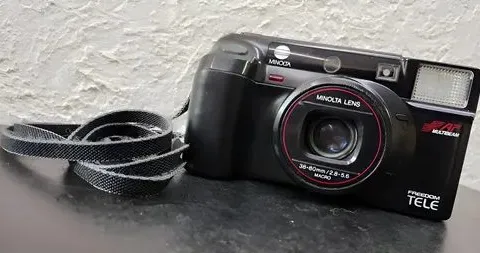 Cámara Minolta Freedom Tele Film 38mm Para Checar Negro