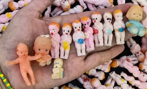 Lote Figuras Mini Bebes Vintage 80's 210-pack — Coleccionables vintage, años 80s