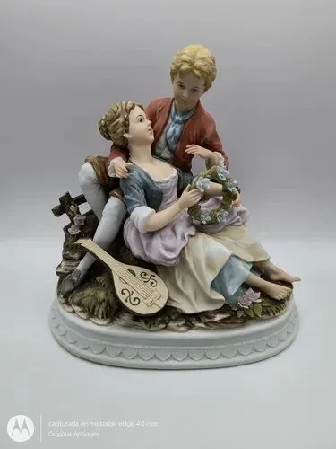 Escultura Porcelana Enamorados By Andrea Sadek Japón Vintage Varios