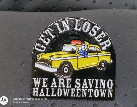 Pin/broche Get In Loser We Are Saving Halloweentown Terror Amarillo Pin/broche Get In Loser We Are Saving Halloweentown Terror Metal 2.7cm