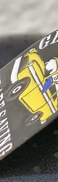 Pin/broche Get In Loser We Are Saving Halloweentown Terror Amarillo Pin/broche Get In Loser We Are Saving Halloweentown Terror Metal 2.7cm — Coleccionables vintage, años NOW (foto 3)