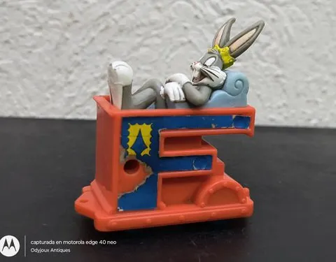 Figura Bugs Bunny Letra F Sonrics Fiesta 2000 Looney Tunes