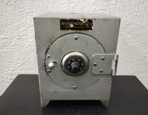 Alcancía Vintage 70s Banco Gral De Capitalizacion Caja Fuert Alcancía Vintage 70s Banco Gral De Capitalizacion Caja Fuert Gris